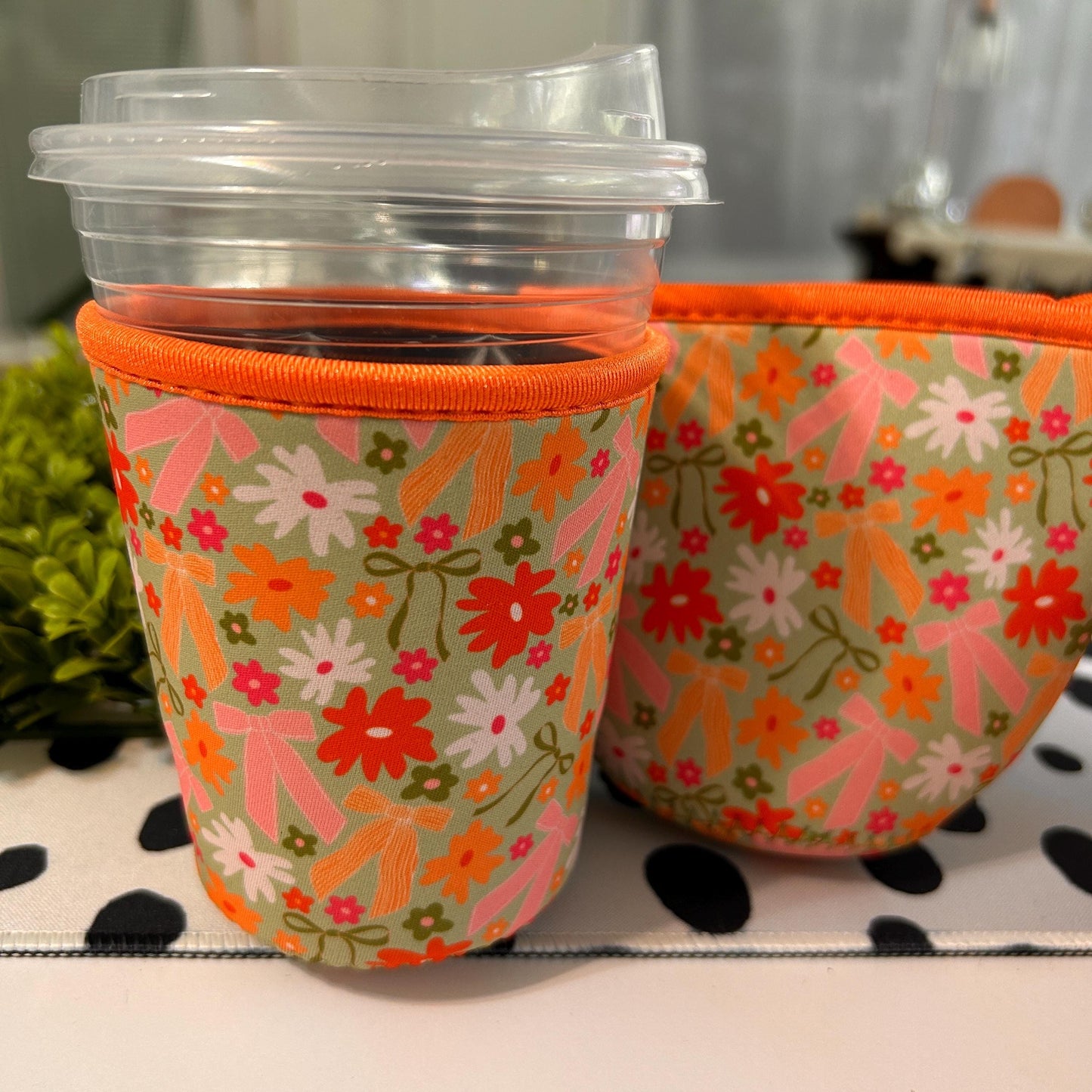 Coffee Cup Cover - Bows and Flowers