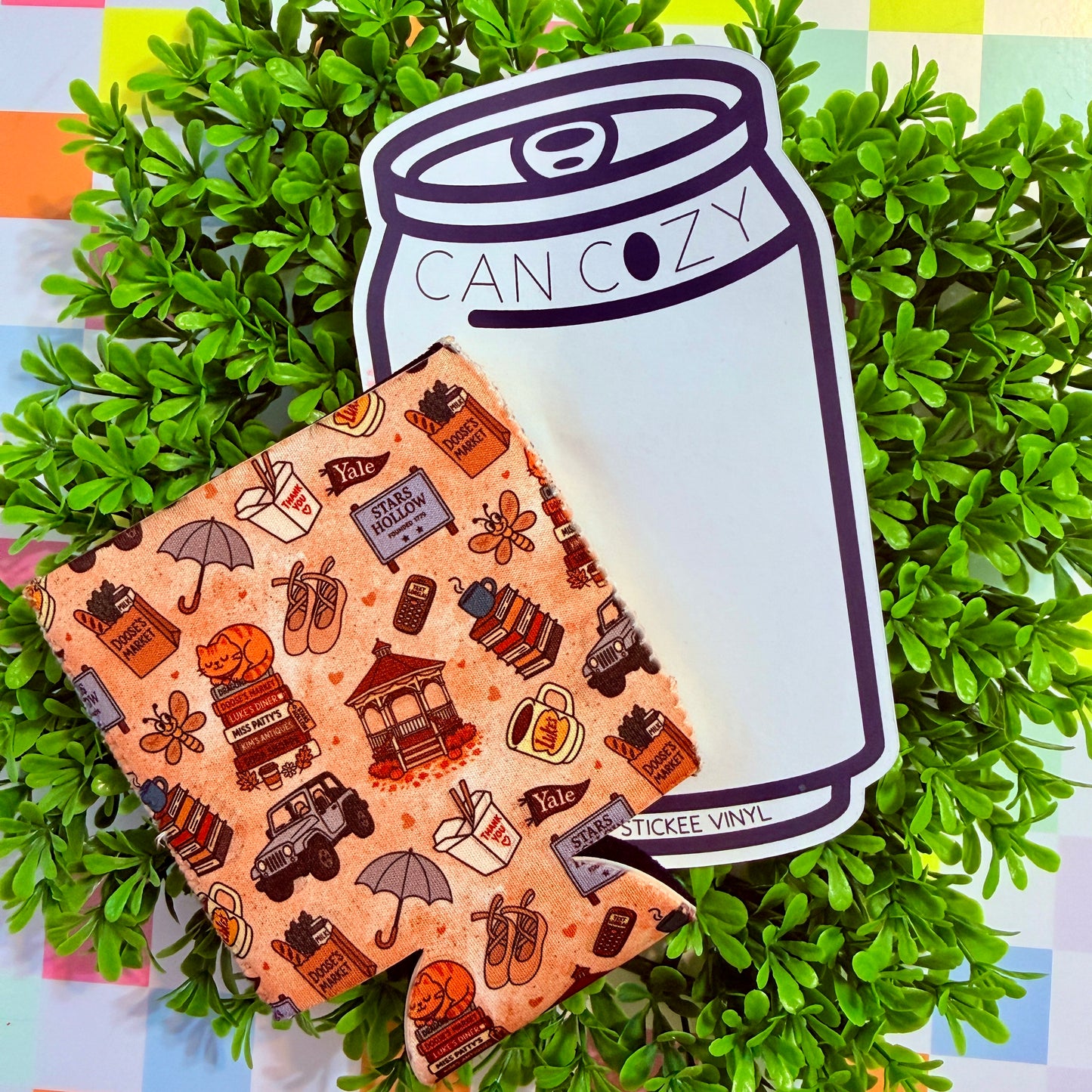 Autumn Coffee Can Cooler – Cozy Fall Drink Sleeve for Pumpkin Season | Cute Coffee Lover Gift
